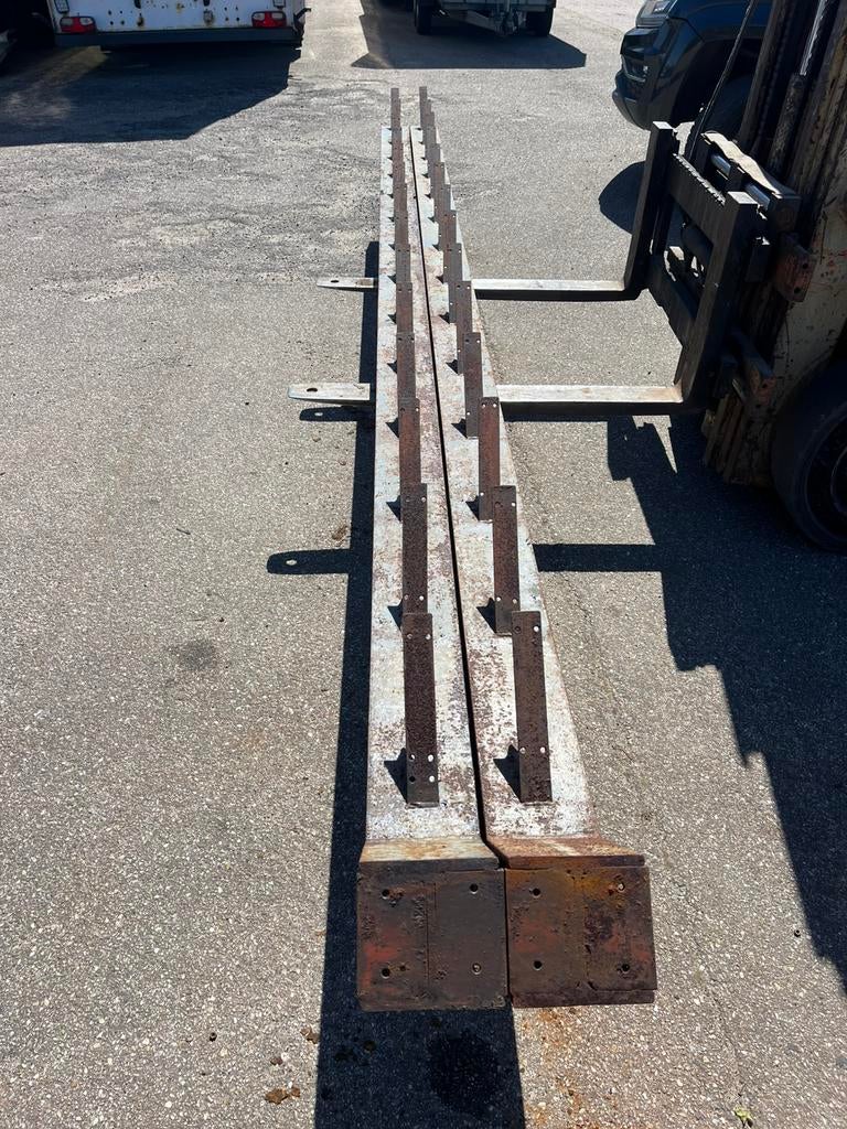 Stalen trap, Doe-het-zelf en Verbouw, Ladders en Trappen, Ophalen, Zo goed als nieuw, 2 tot 4 meter