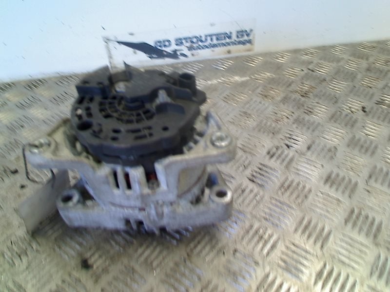 Dynamo Opel Corsa D (2006-07/2014-12) 13222920, Gebruikt, Bahnhofsplatz, Rüsselsheim am Main 65423, , Duitsland, Opel, Opel Automobile GmbH