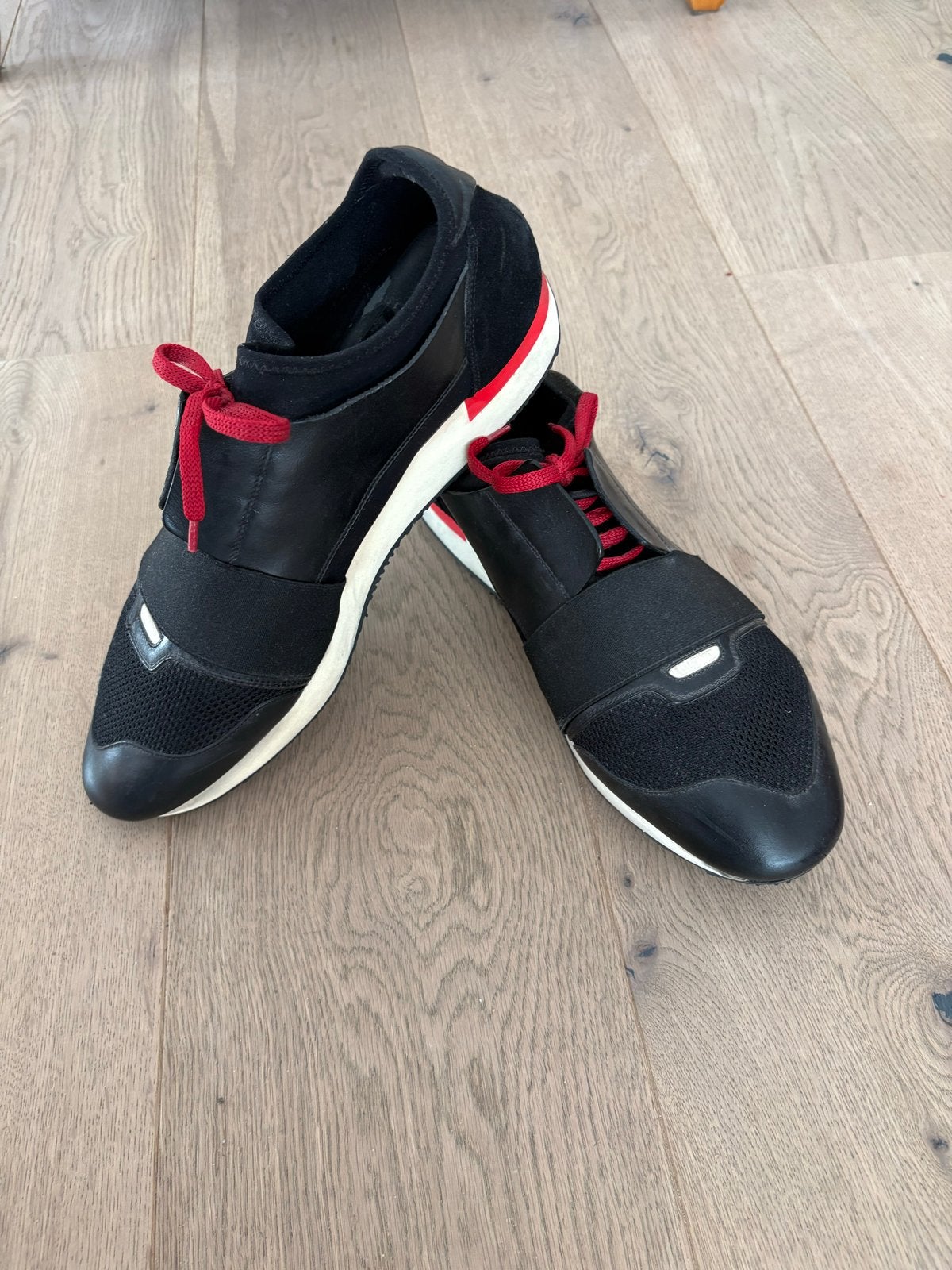 Balenciaga Race Runners Zwart/Rood Maat 46, Verzenden, Gedragen, Zwart, Sneakers of Gympen
