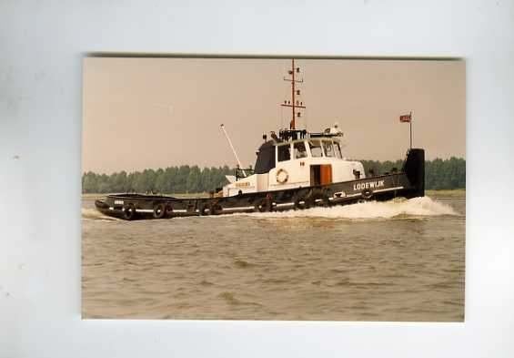 scheepvaart-foto-lodewijk, Ophalen of Verzenden, Zo goed als nieuw, Motorboot, Boek of Tijdschrift