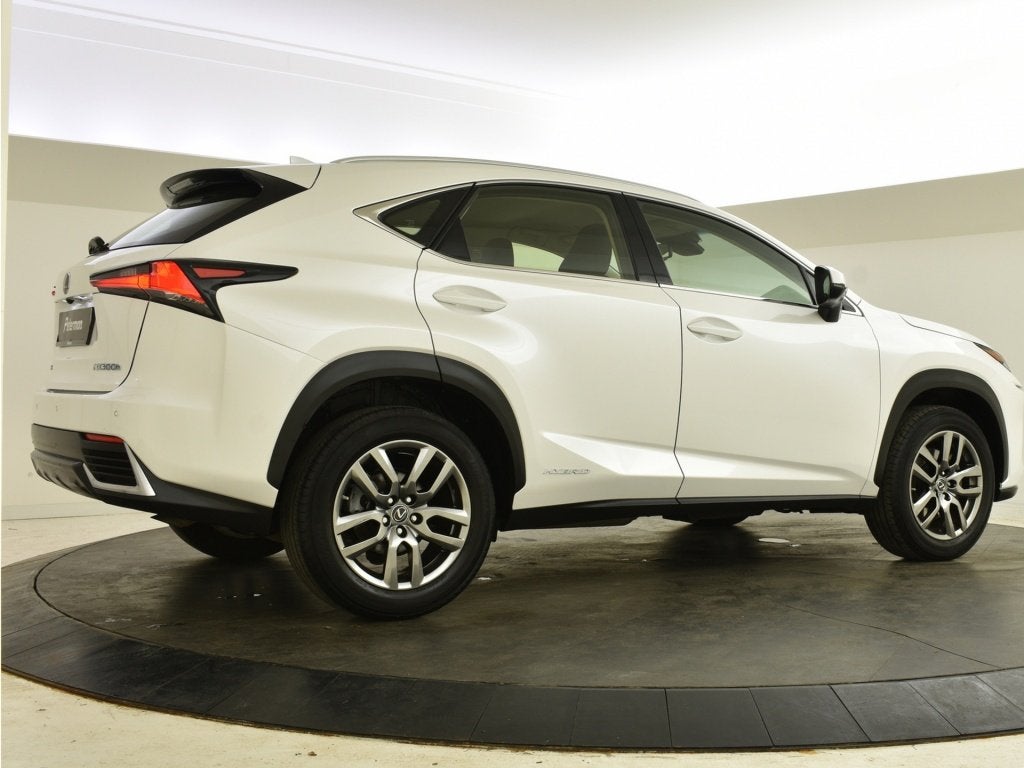 Lexus NX 300h AWD Exexcutive Line | Navigatie | Stoelverw. |, Auto's, 12 maanden, Gebruikt, Bedrijf, Vierwielaandrijving