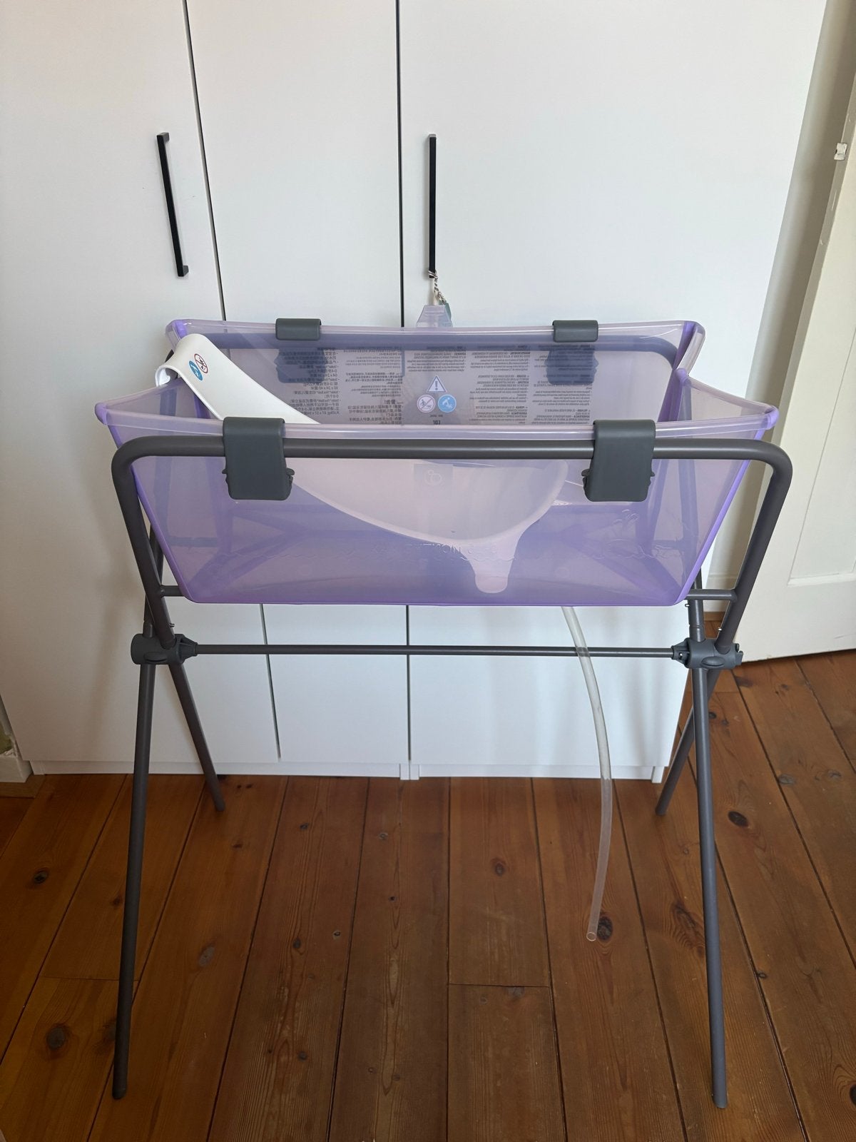 Stokke Flexi babybadje, incl. standaard en Newborn support, Kinderen en Baby's, Ophalen, Gebruikt, Badje, Bébé-jou