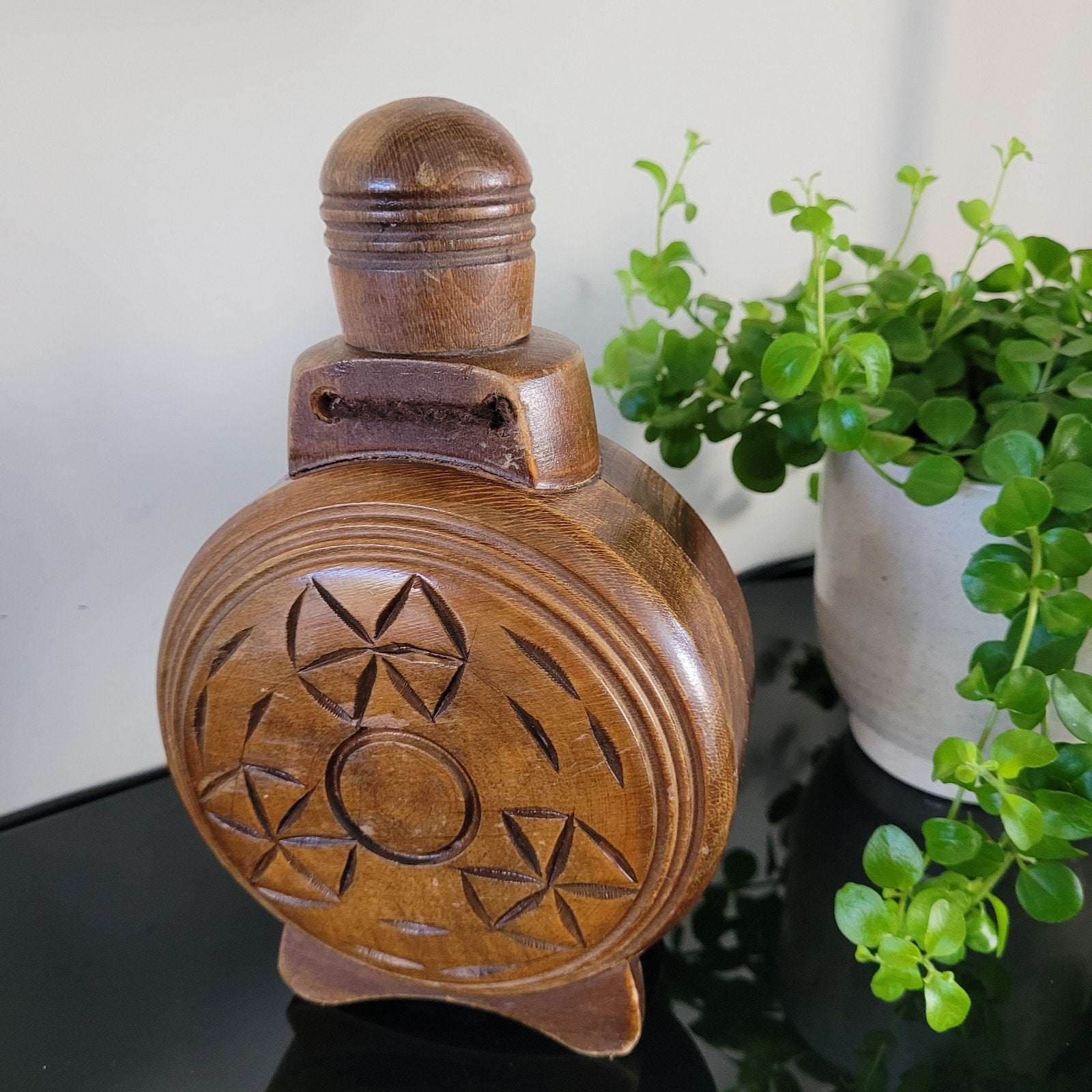 Vintage Houten Heupfles met Handgesneden Decoratie, Antiek en Kunst, Ophalen of Verzenden