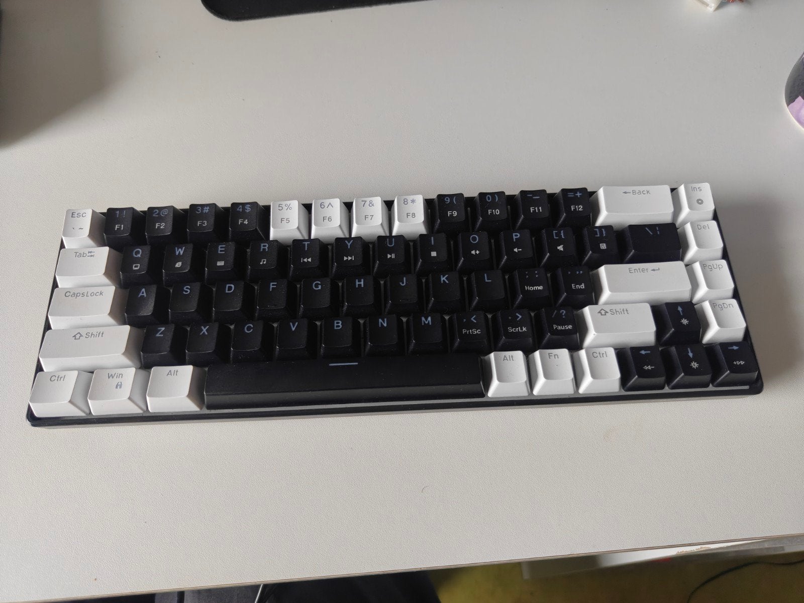 HXSJ V800 Toetsenbord - Qwerty, Bedraad, Verlichting, Computers en Software, Ophalen, Hot-swappable, HXSJ, Zo goed als nieuw