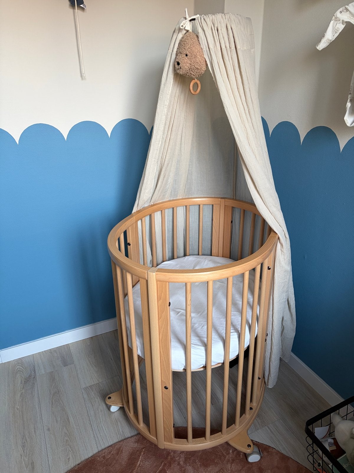 Stokke Sleepi Mini wieg met Aerosleep, matras en hoeslakens, Kinderen en Baby's, Ophalen, Gebruikt
