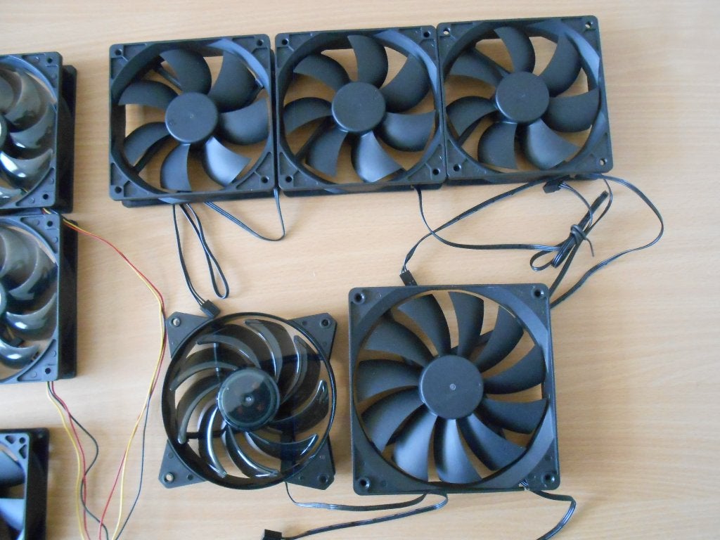 Computer koelers / Casefans 12 Stuks, Computers en Software, Computerkoelers, Ophalen, Gebruikt, Luchtkoeling