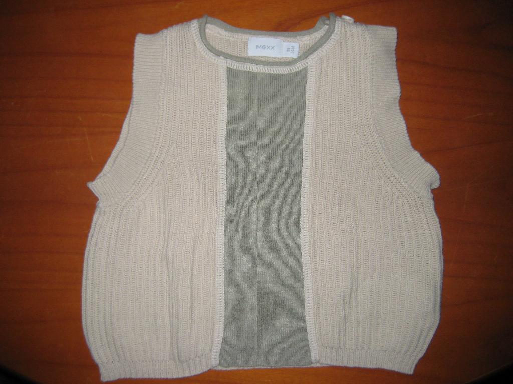 Mexx-truitje, 86, zoner mouwen, Kinderen en Baby's, Babykleding | Maat 86, Ophalen of Verzenden, Zo goed als nieuw, Jongetje, Truitje of Vestje