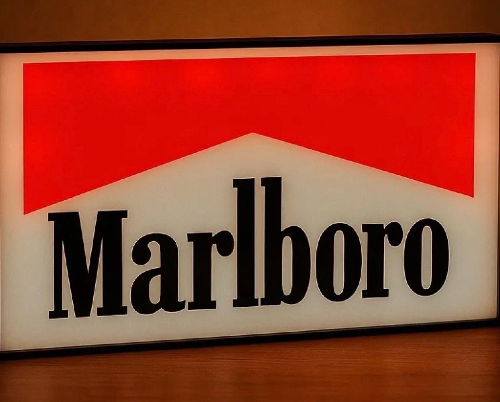 Unieke Marlboro Ledbak - Decoratie/Verzamelaars, Verzenden, Zo goed als nieuw, Lichtbak of (neon) lamp