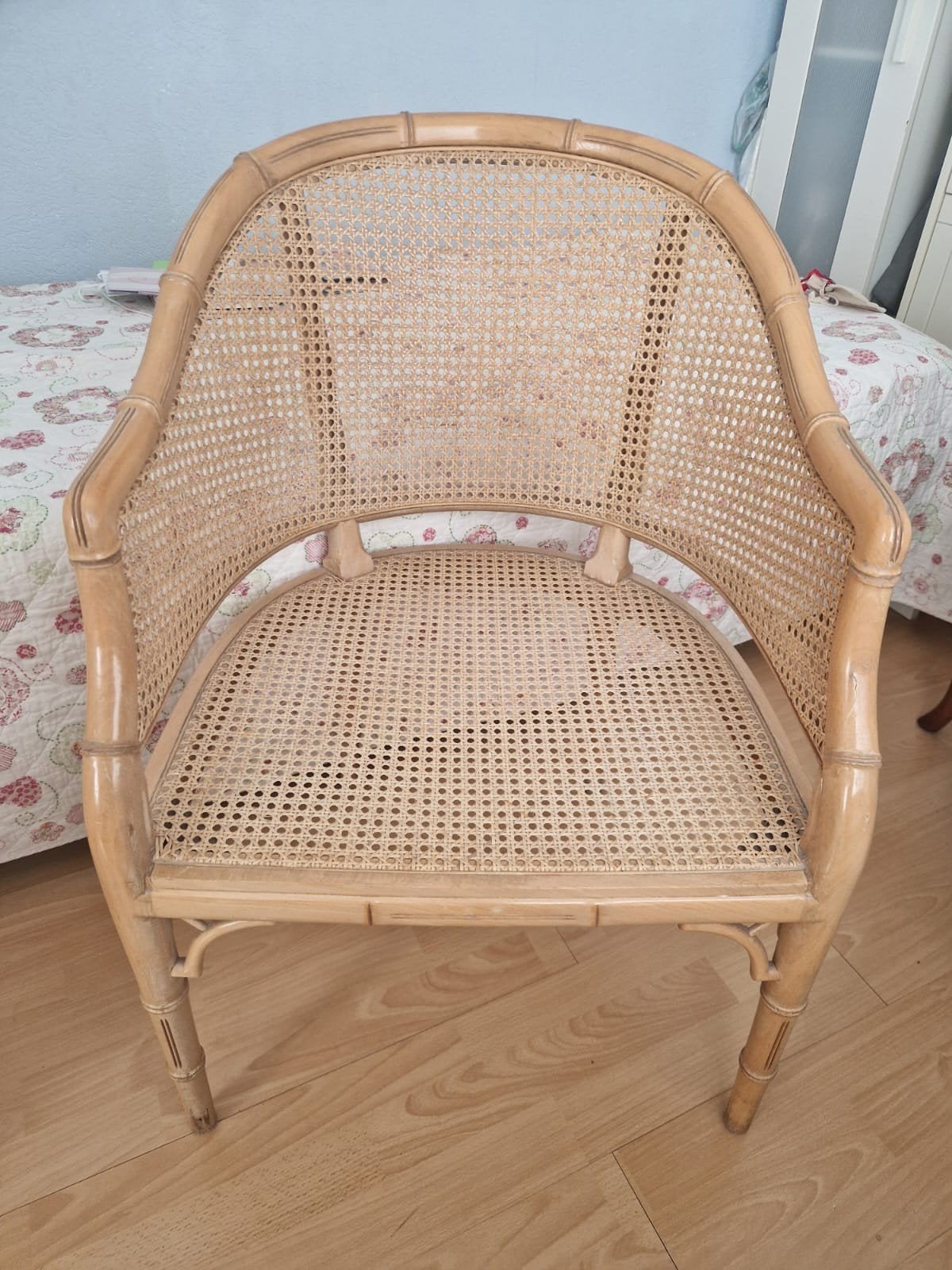 Houten stoel met rieten zitting en rugleuning., Ophalen, Bruin, Eén