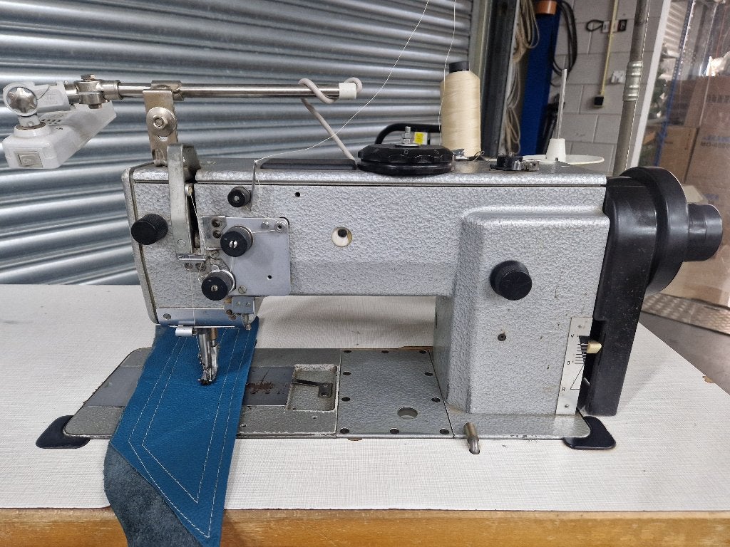 Durkopp Adler 467 Leermachine 3, Gebruikt, Naaimachine, Industrieel, Ophalen