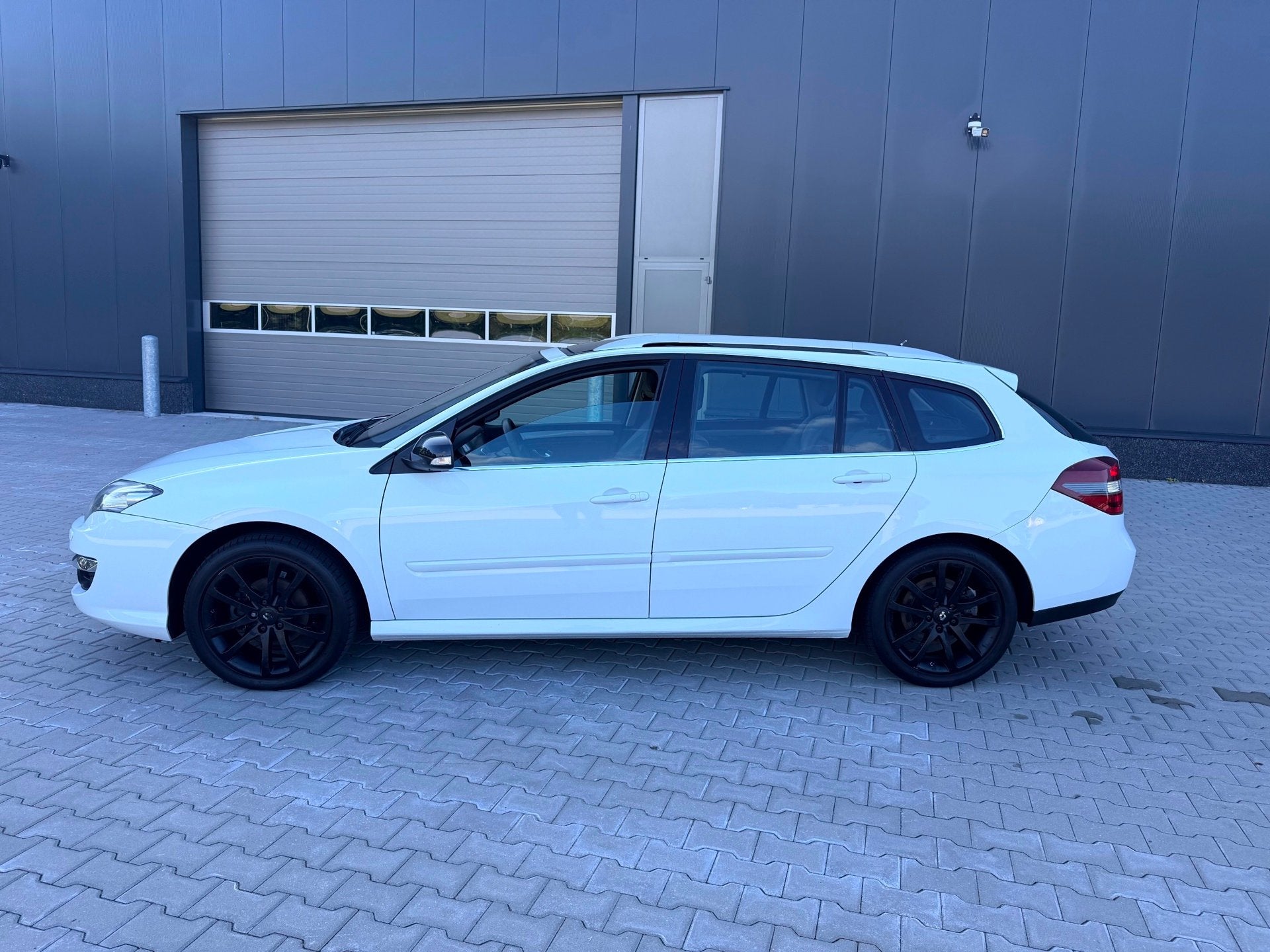 Renault Laguna Estate 1.5 dCi Executive, Auto's, Voorwielaandrijving, Gebruikt, 1295 kg, 4 cilinders