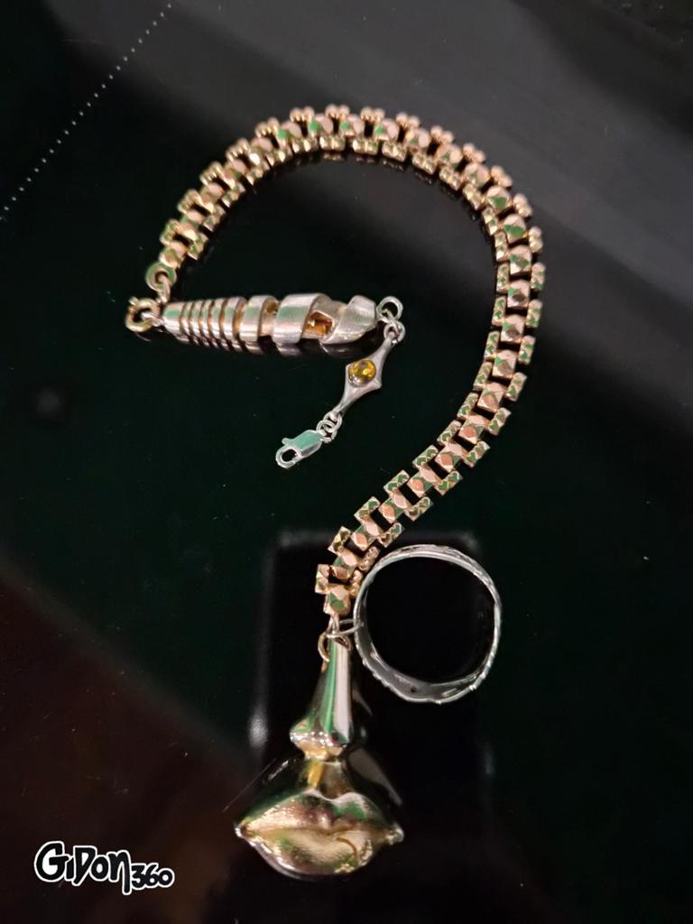 Antique Victorian gold plated chain w/ Salvador Dali, Verzenden, Zilver