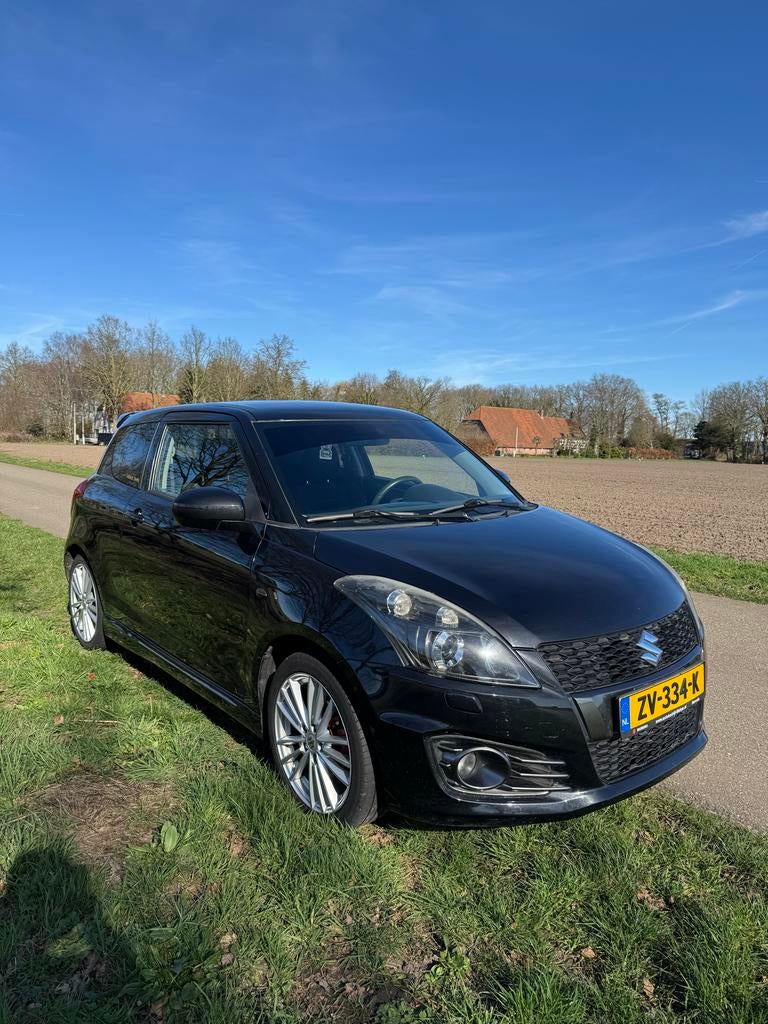 Suzuki Swift 1.6 3D Sport 2013 Zwart, Auto's, Suzuki, Particulier, Swift, Benzine, D, Hatchback, Handgeschakeld, Geïmporteerd
