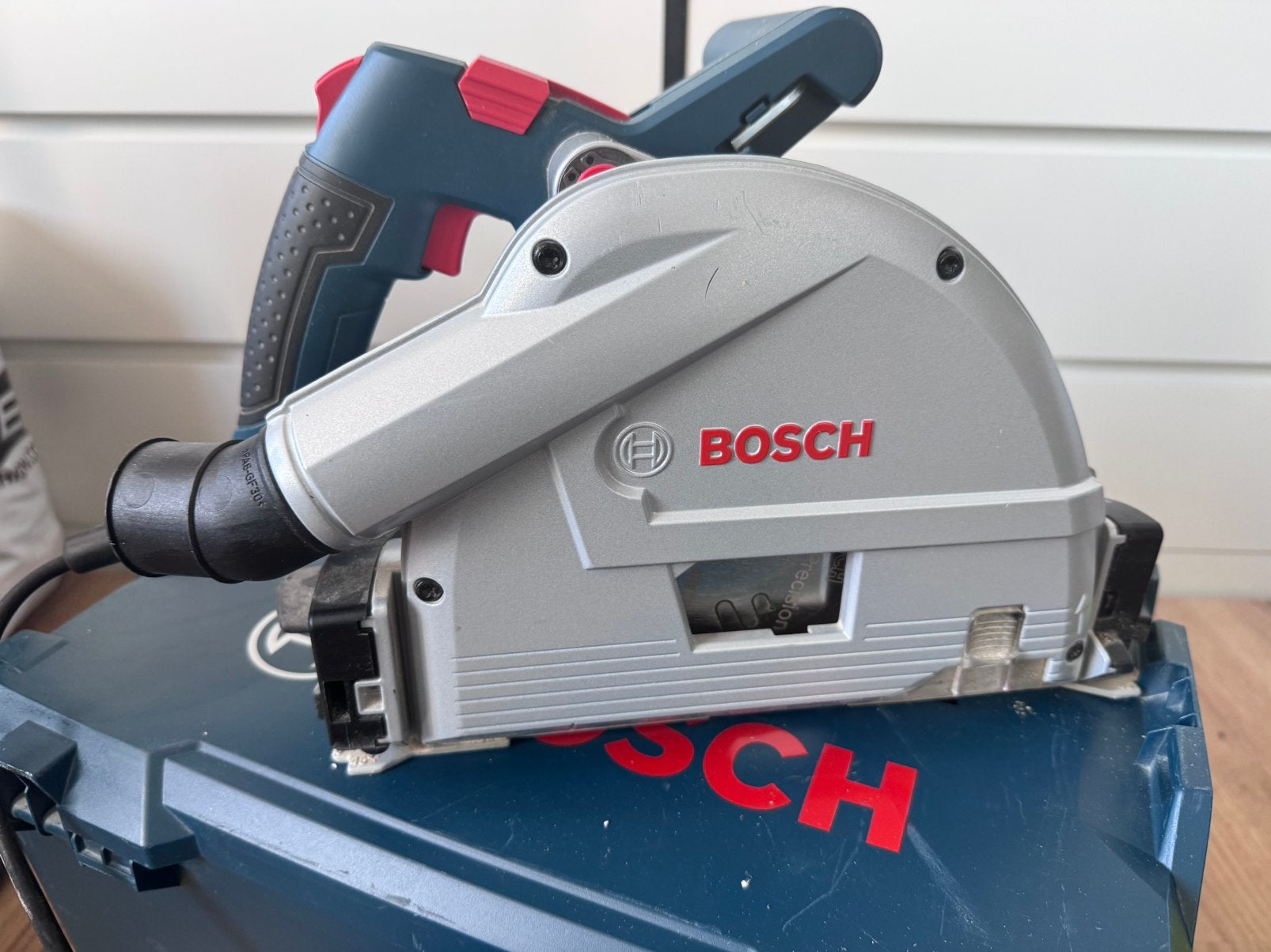 Bosch invalzaag GKT 55 GCE, Ophalen, Invalzaag, Zo goed als nieuw, 30 tot 70 mm