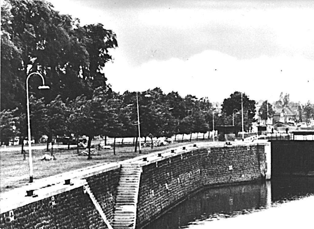 948203 Vreeswijk 72 Koninginnesluis zegel Olympische Spelen, Verzamelen, Ophalen of Verzenden, 1960 tot 1980, Gelopen, Utrecht