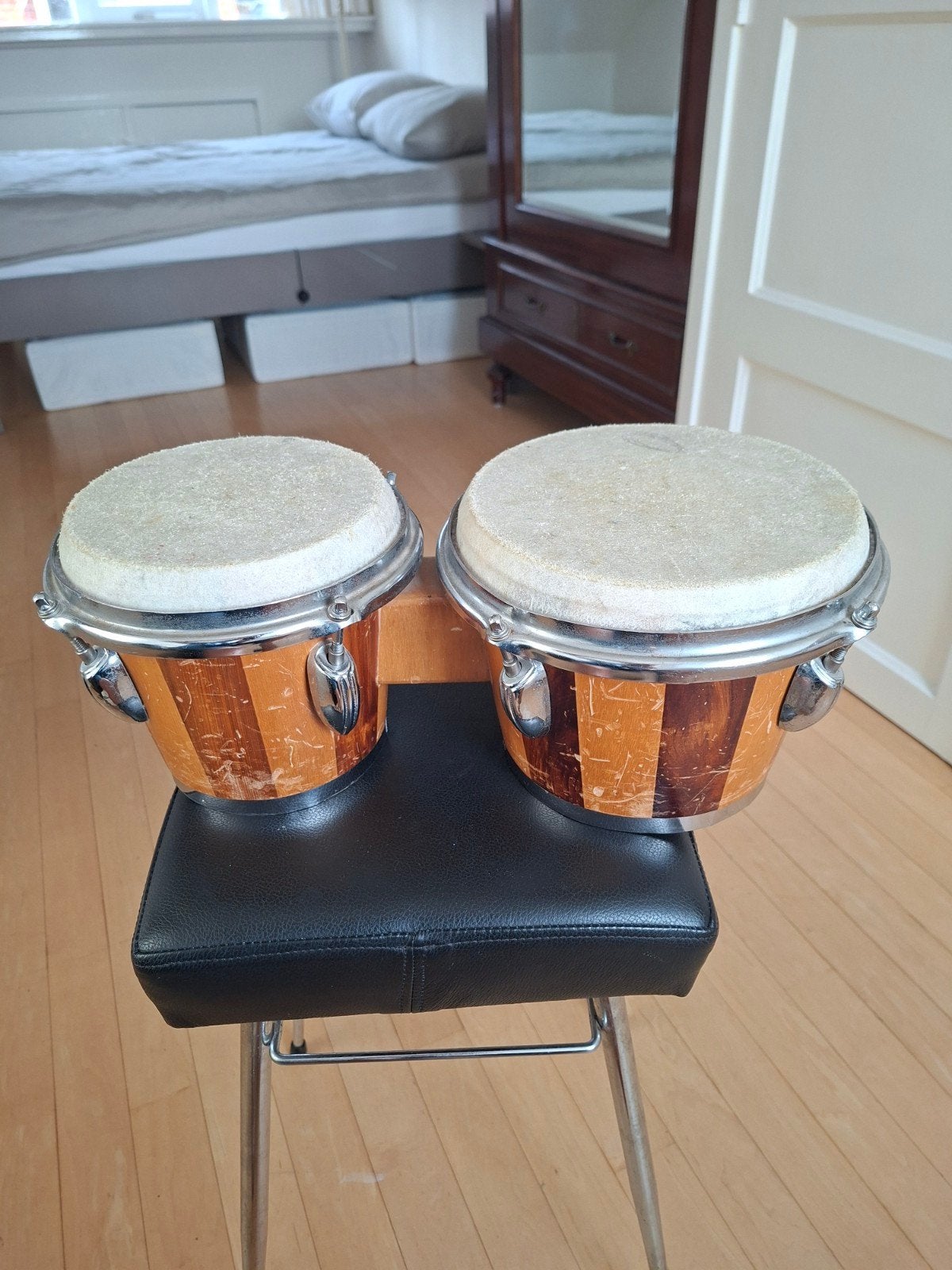 Bongo's - Houten percussie-instrument, Muziek en Instrumenten, Percussie, Ophalen of Verzenden, Gebruikt, Trommel