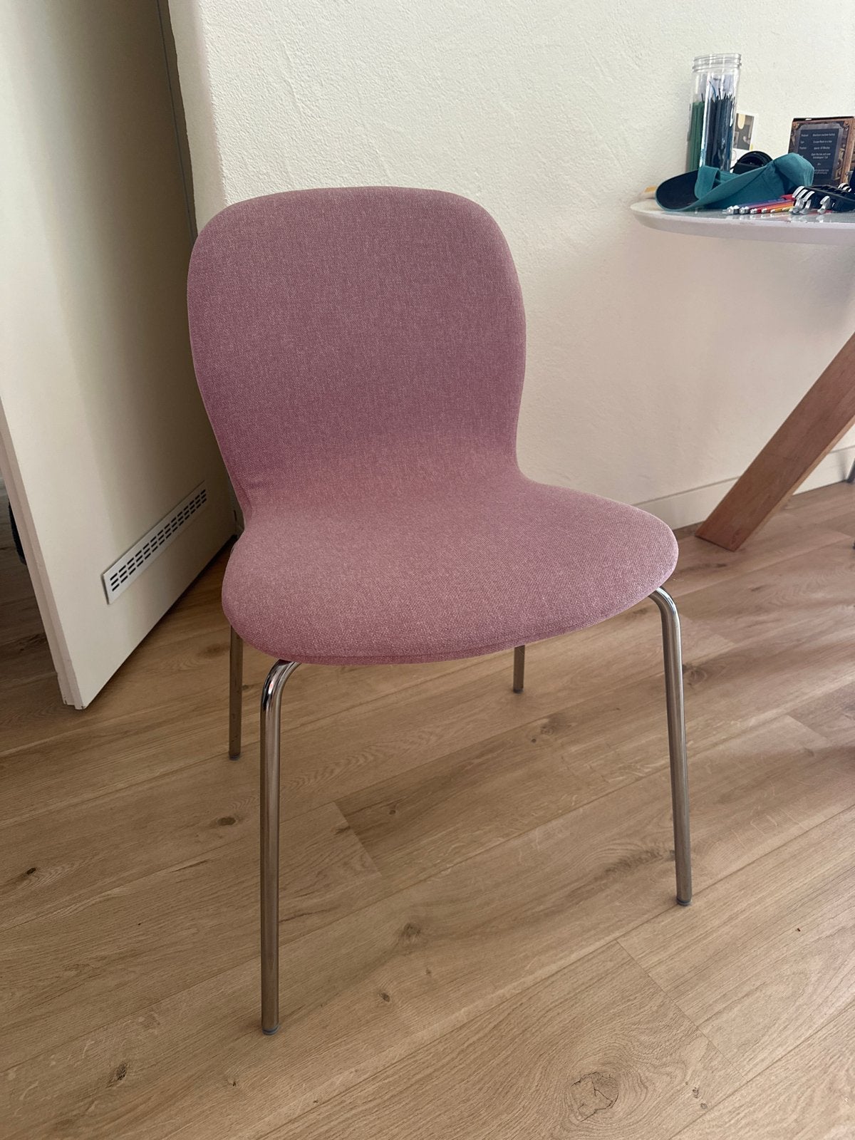 Drie oudroze IKEA eetkamerstoelen - KARLPETTER, Huis en Inrichting, Stoelen, Ophalen, Gebruikt, Overige kleuren, Drie
