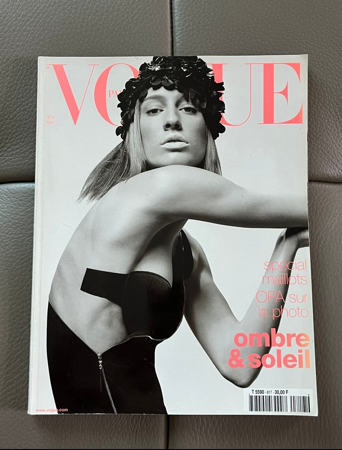 Vogue Paris magazine Vintage 2001 Ombre & Soleil Rare!, Ophalen of Verzenden