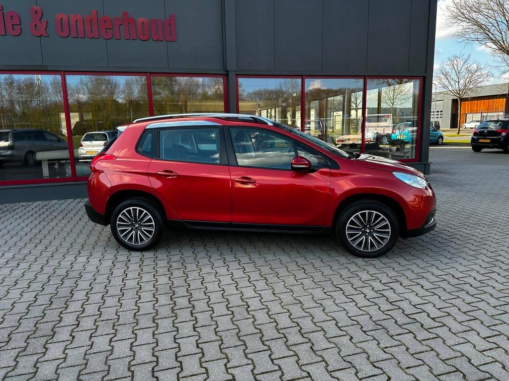Peugeot 2008 1.2 PureTech Active / Automaat / Pano / Navi /, 450 kg, Euro 6, 82 pk, 770 kg