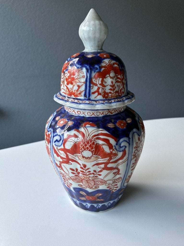 Kleine Imari dekselvaas - Japans Antiek, Ophalen of Verzenden