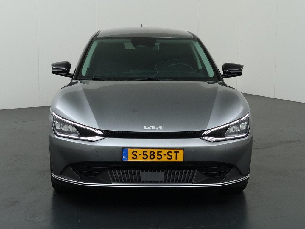 Kia EV6 Air 58 kWh | Trekhaak | Stoel/Stuurwielverwarming |, Auto's, Kia, Automaat, Automatische klimaatregeling, Gebruikt, 750 kg