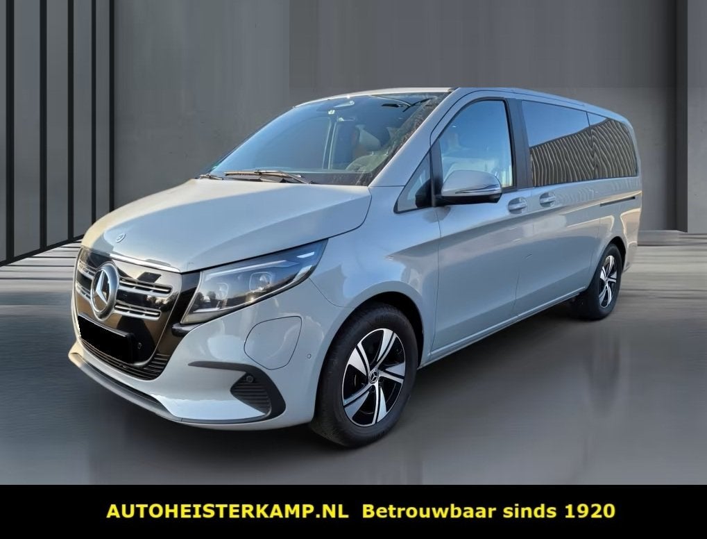 Mercedes-Benz EQV 300 L2 90 kWh 7 personen Distronic LED Wid, Auto's, Stof, Gebruikt, Met garantie (alle), 7 stoelen