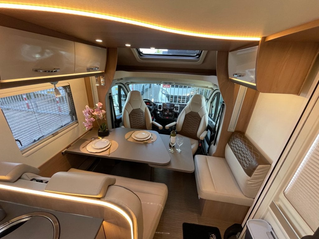 Bürstner Lyseo 745 AUT QUEENSBED+HEFBED UNIEKE ZIT ACHTERIN, Automaat, Fiat, Bedrijf, Diesel