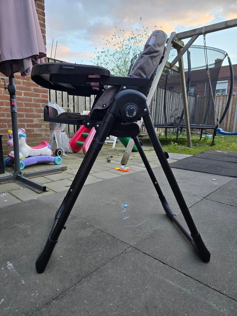 Qute kinderstoel met afneembaar eetblad, Ophalen, Gebruikt, Overige typen, Gordel(s)