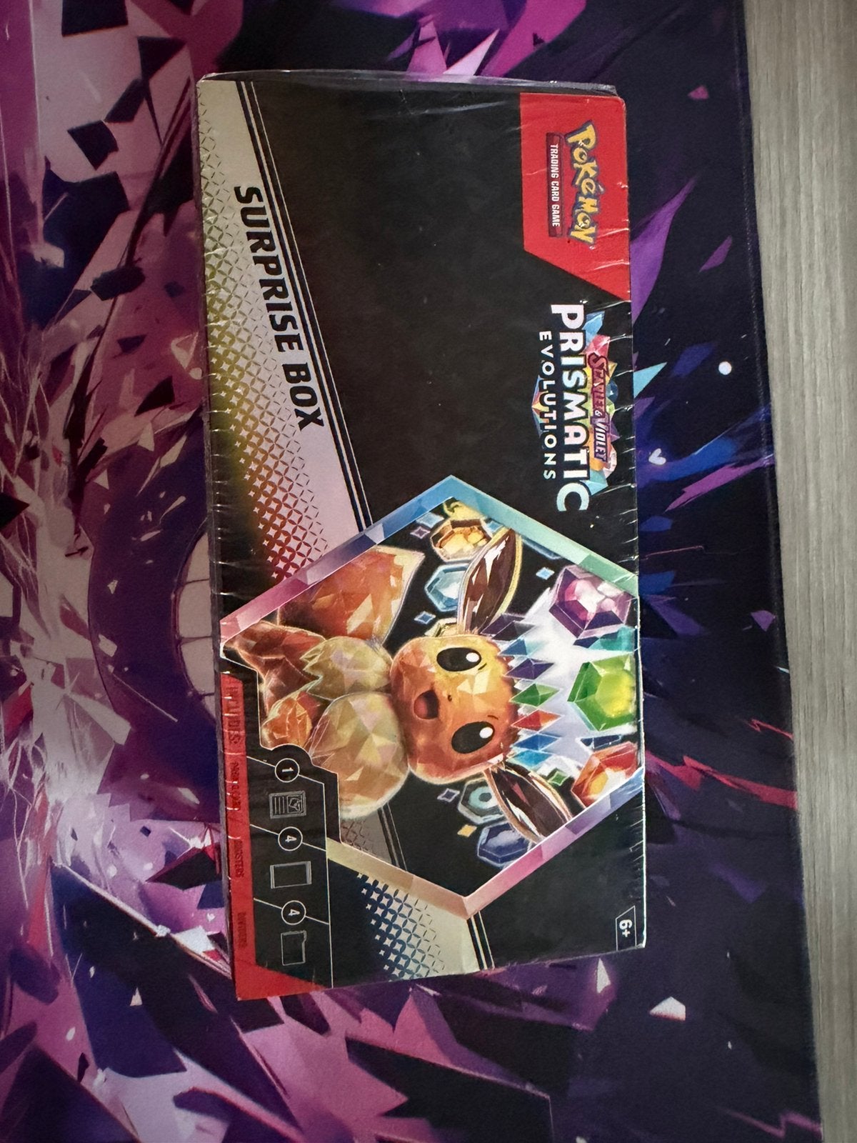 Eevee Surprise Box Sealed Prismatic Evolutions, Ophalen of Verzenden, Nieuw, Boosterbox, Foil