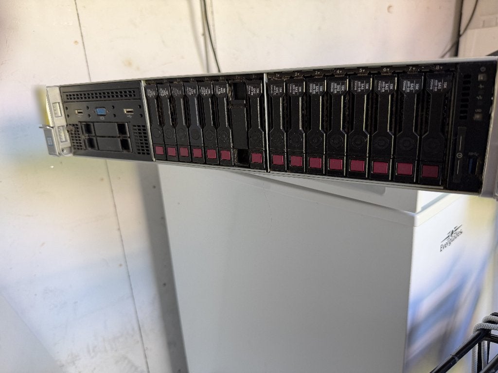 HPE ProLiant DL380 Gen9 - Xeon E5-2640 v4 - 192GB DDR4 ECC, Computers en Software, Servers, Ophalen of Verzenden, Gebruikt, 2 tot 3 Ghz