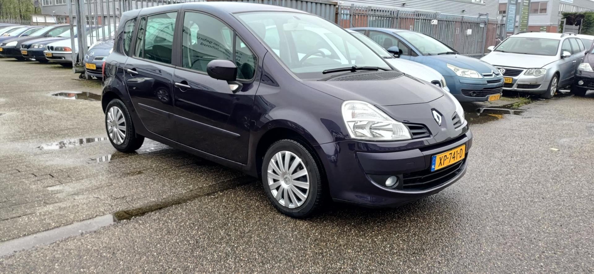 Renault Grand Modus 1.2 TCE Expression, Auto's, Voorwielaandrijving, 101 pk, Gebruikt, Zwart