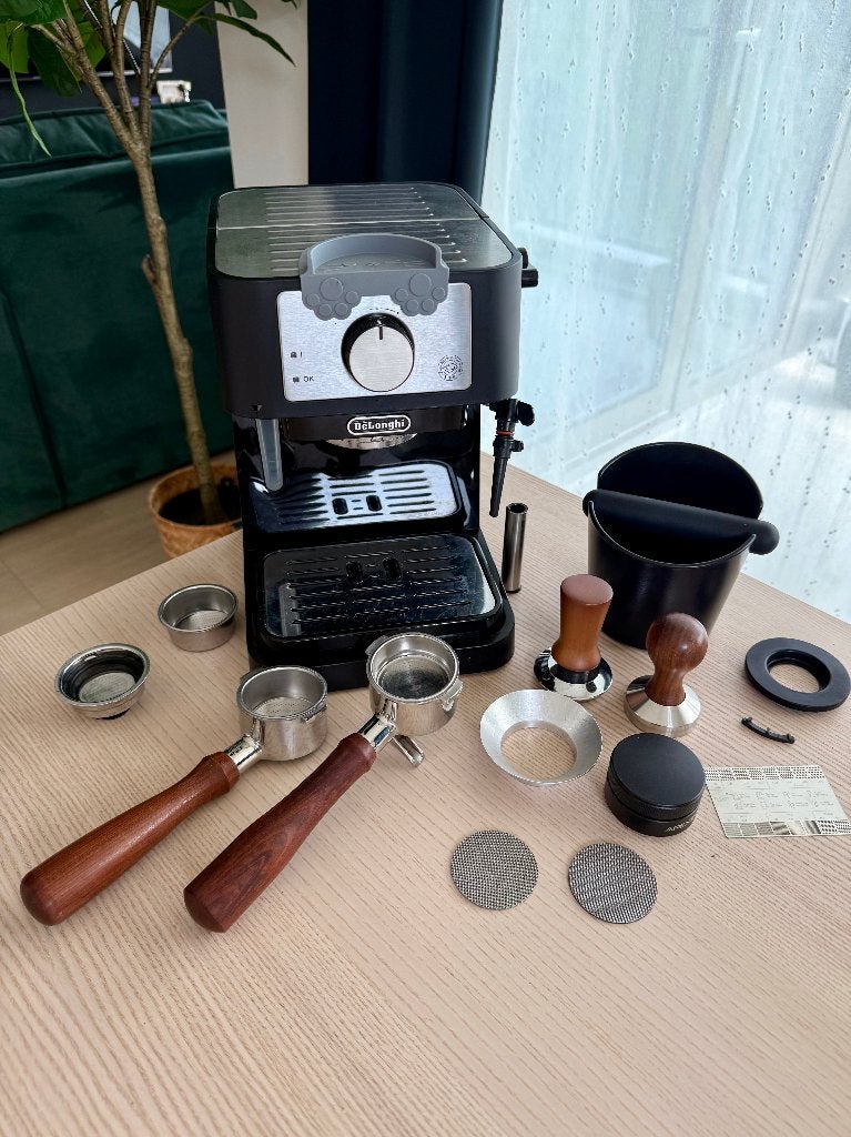De’Longhi Stilosa EC260.BK + uitgebreide Barista Set, Gebruikt, Espresso apparaat, Ophalen of Verzenden, Afneembaar waterreservoir