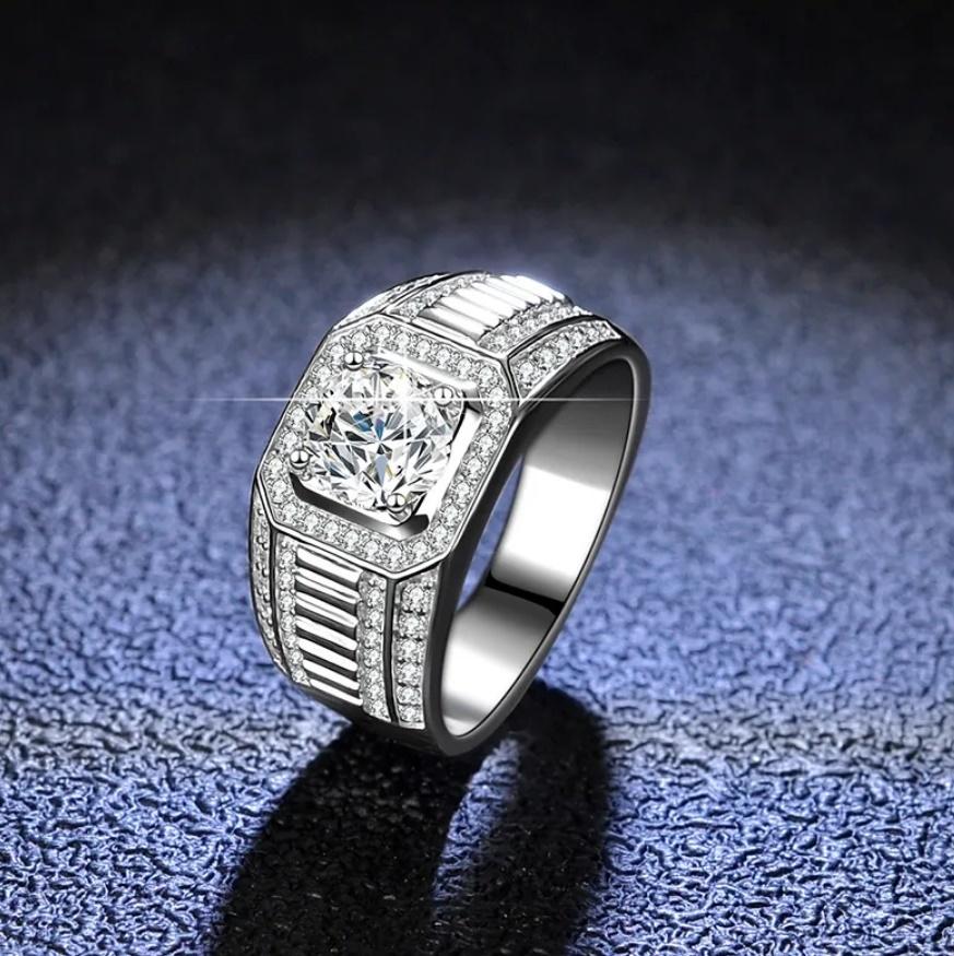Zilveren mannen ring met Moissanite Diamant 1 karaat D kleur, My Name Is Nobody, Verzenden, 19 tot 20, Nieuw