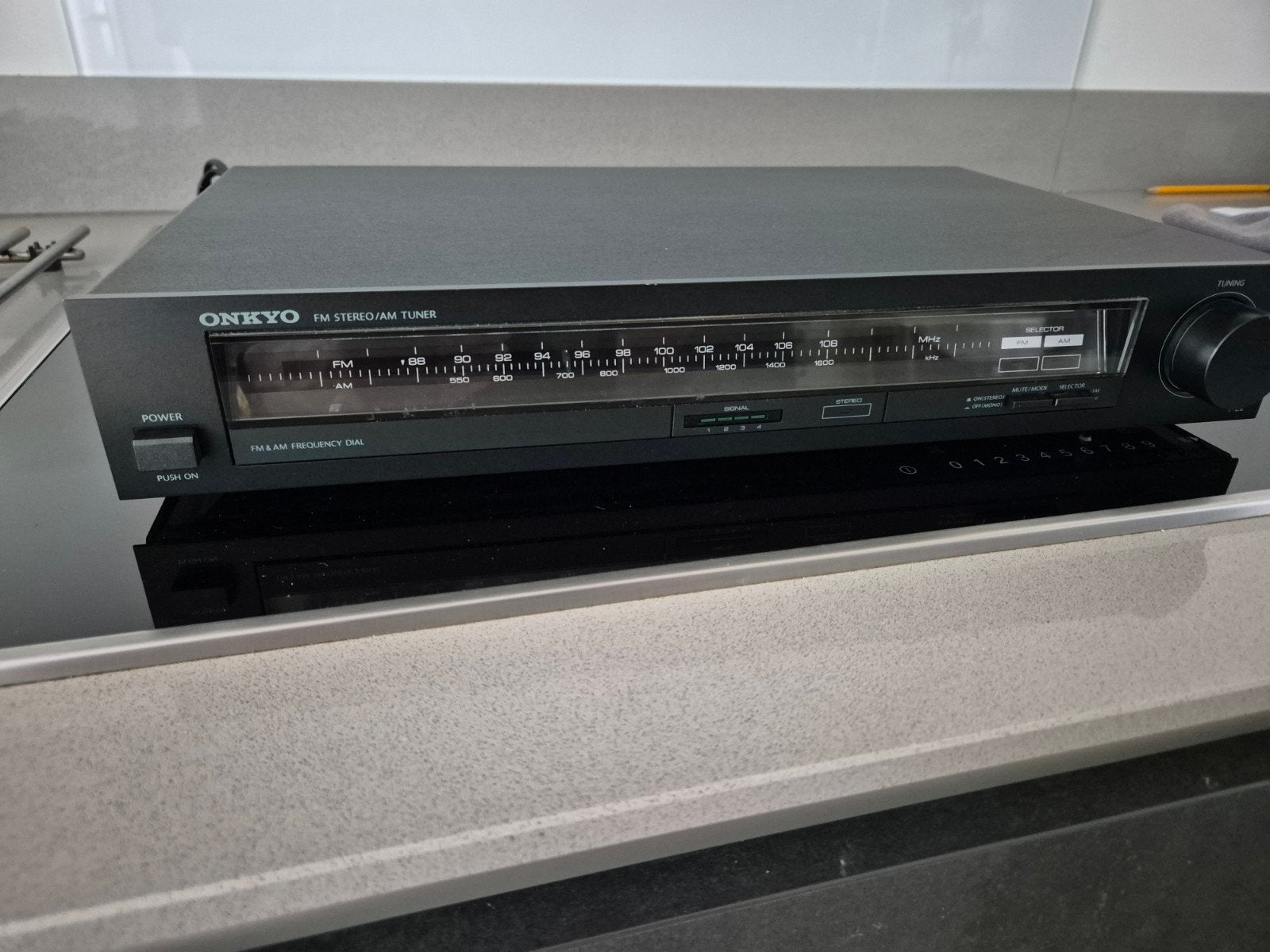 Onkyo FM Stereo/AM tuner vintage, Ophalen