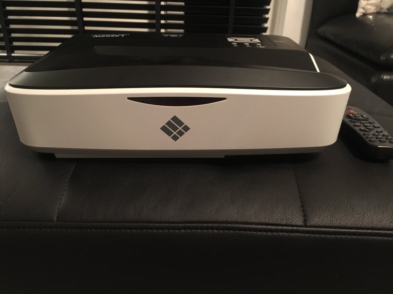 i3 Laser/Nieuwstaat!/Ultra Short Throw/L3503W, Ophalen of Verzenden, Zo goed als nieuw, Full HD (1080)