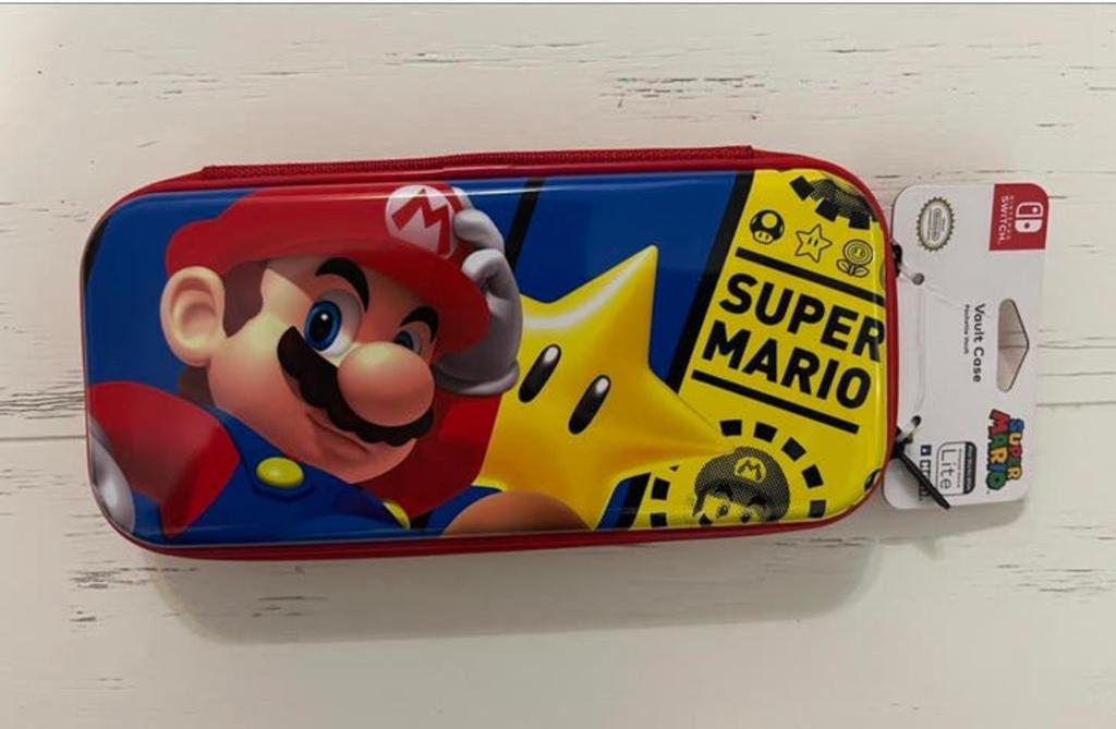 Nintendo Switch Vault Case Super Mario - Nieuw, Spelcomputers en Games, Games | Nintendo Switch, 1 speler, Ophalen of Verzenden