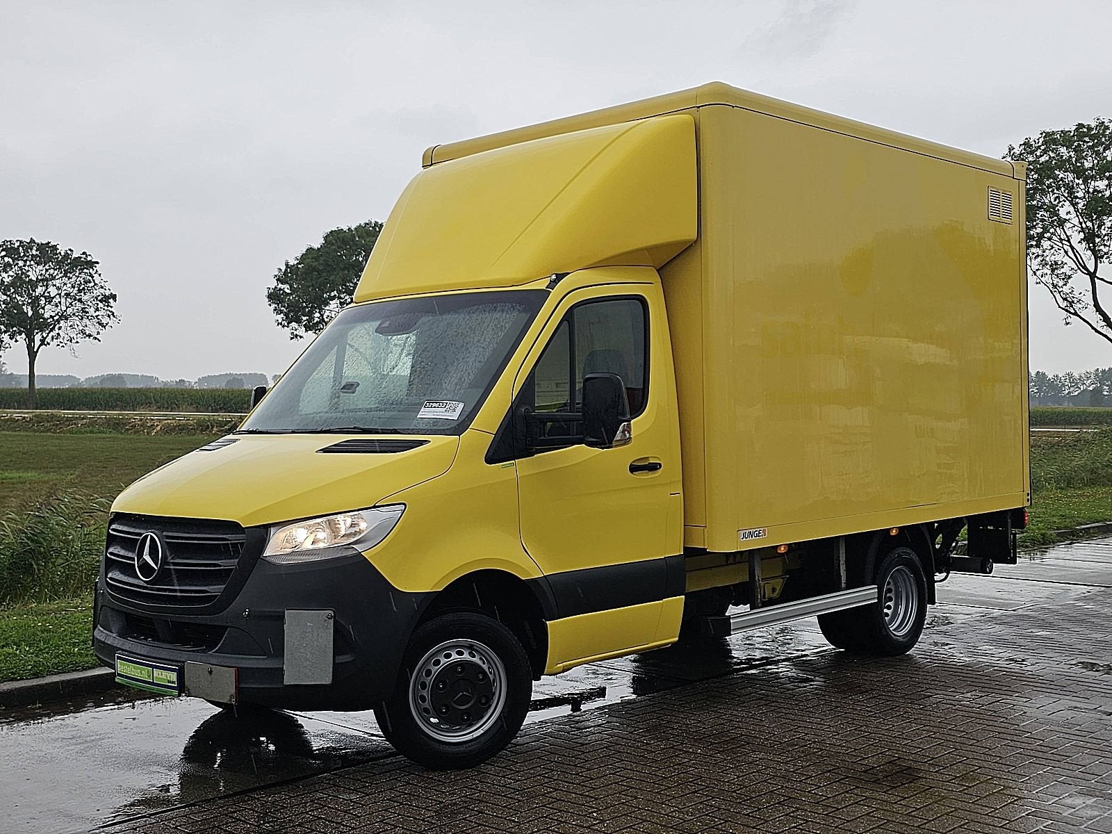MERCEDES-BENZ SPRINTER 514 bakwagen laadklep!, Auto's, Gebruikt, Euro 6, 143 pk, Bedrijf