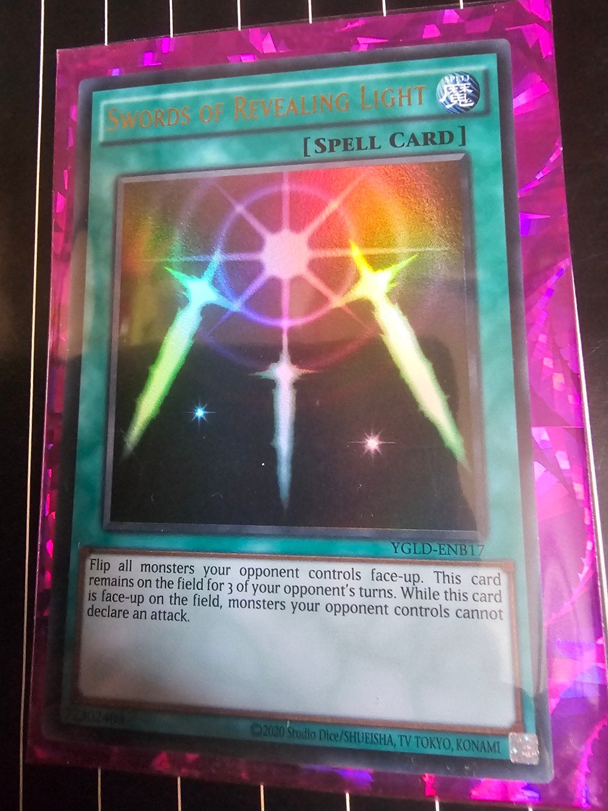 Yu-Gi-Oh! Swords of Revealing Light - Graded Kaart, Verzenden, Zo goed als nieuw, Losse kaart, Foil