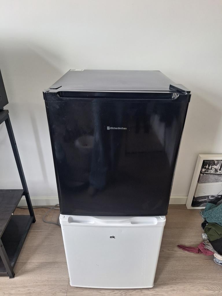 Compacte Vriezer - KitchenBrothers, Witgoed en Apparatuur, Vriezers en Diepvrieskisten, Ophalen, Zo goed als nieuw