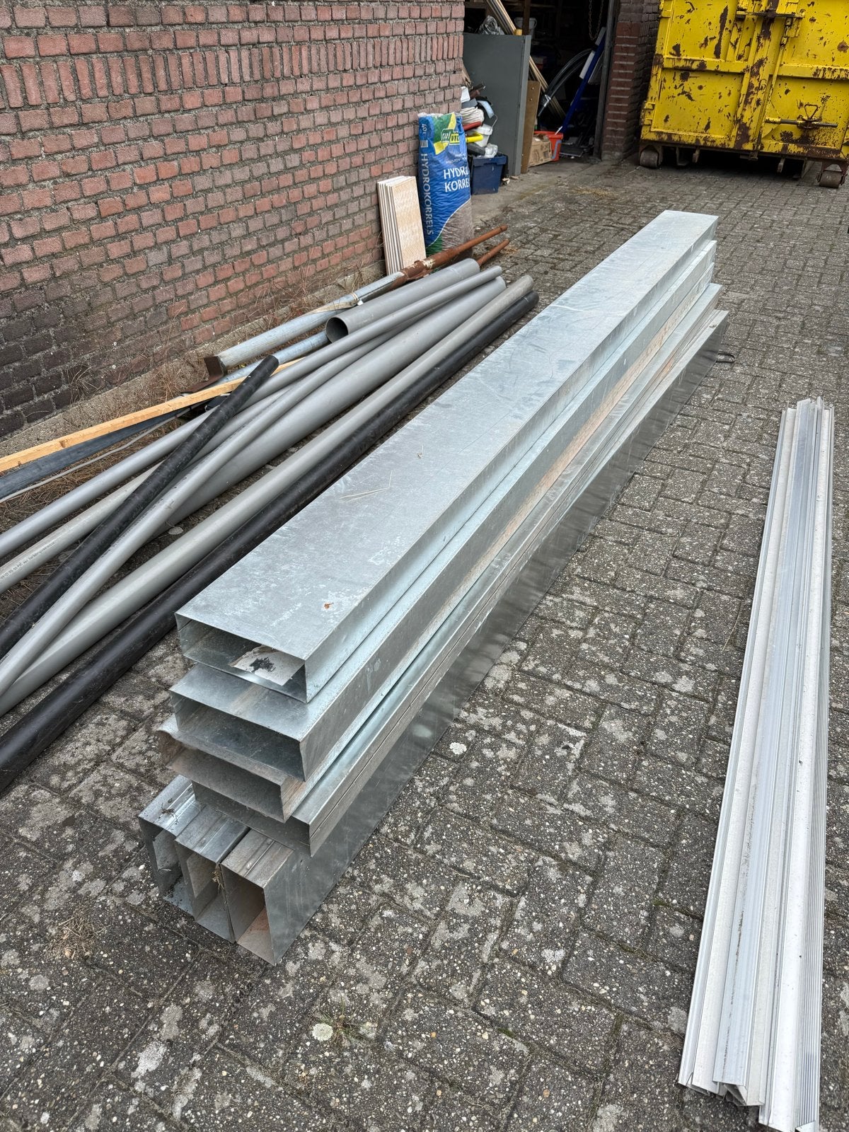 Gegalvaniseerd instortkanaal 220x80mm 7 stuks lengte 3000mm, Ophalen, Nieuw, IJzer