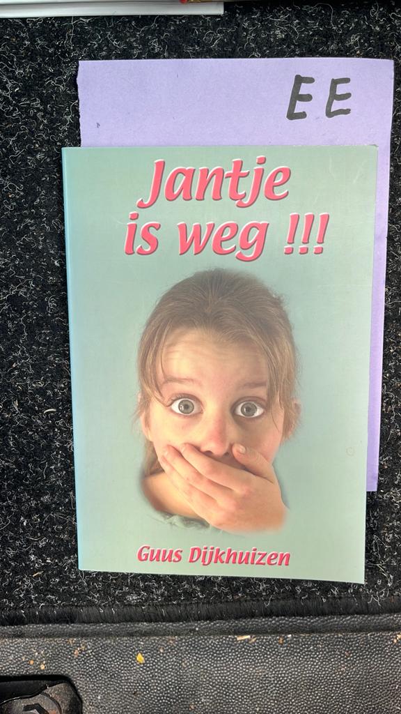 Jantje is weg!!! - Guus Dijkhuizen (Kinderboek), Boeken, Ophalen of Verzenden, Zo goed als nieuw, Fictie