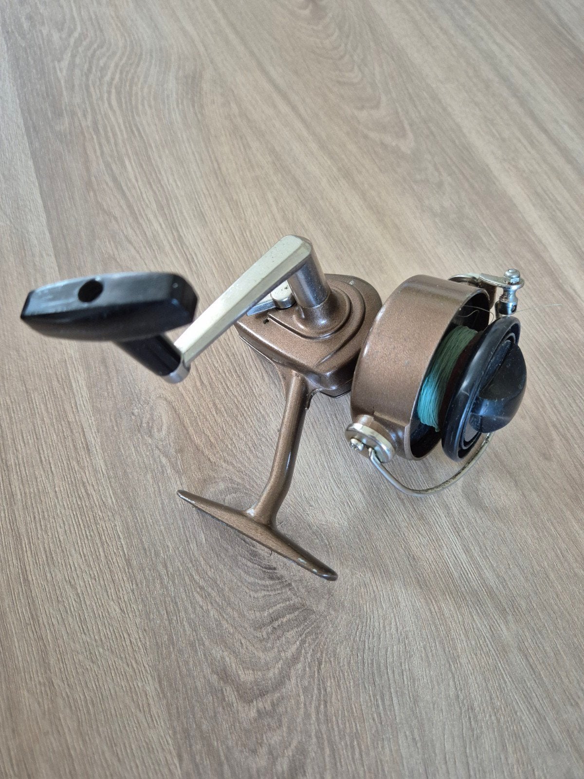 Daiwa 402 Vismolen, Ophalen of Verzenden, Gebruikt, Molen
