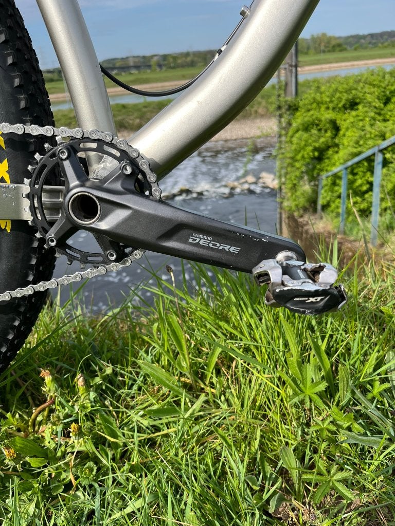 Foto 2 van Kona Honzo XL 2022 Mountainbike - Zo goed als nieuw