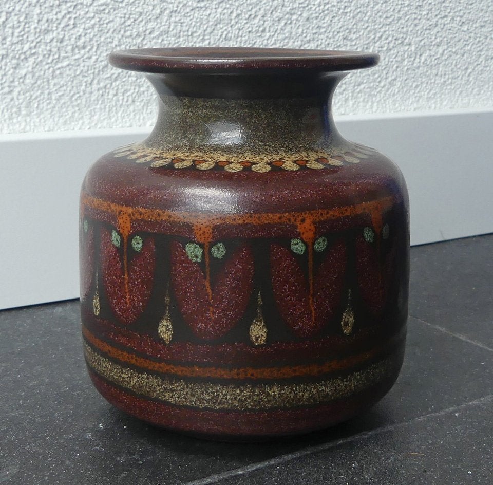 Vintage vaas KMK Gerona West-Germany vaasje roodbruin, 12 cm, Gebruikt, Bruin, Met patroon/structuur