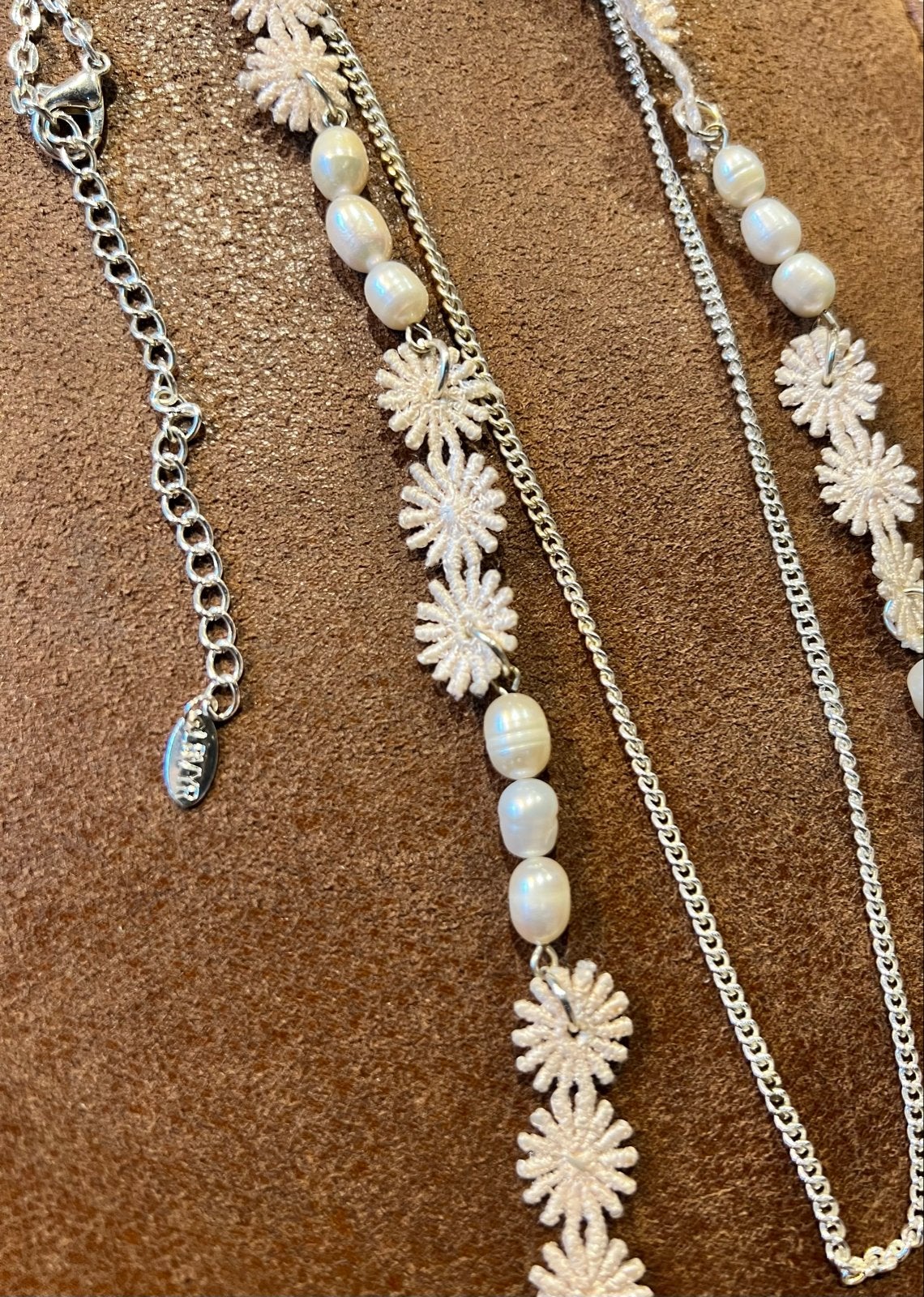 Gelaagde Boho Ketting met Zoetwaterparels - LBVYR, Overige materialen, Gebruikt, Ophalen of Verzenden, Met edelsteen