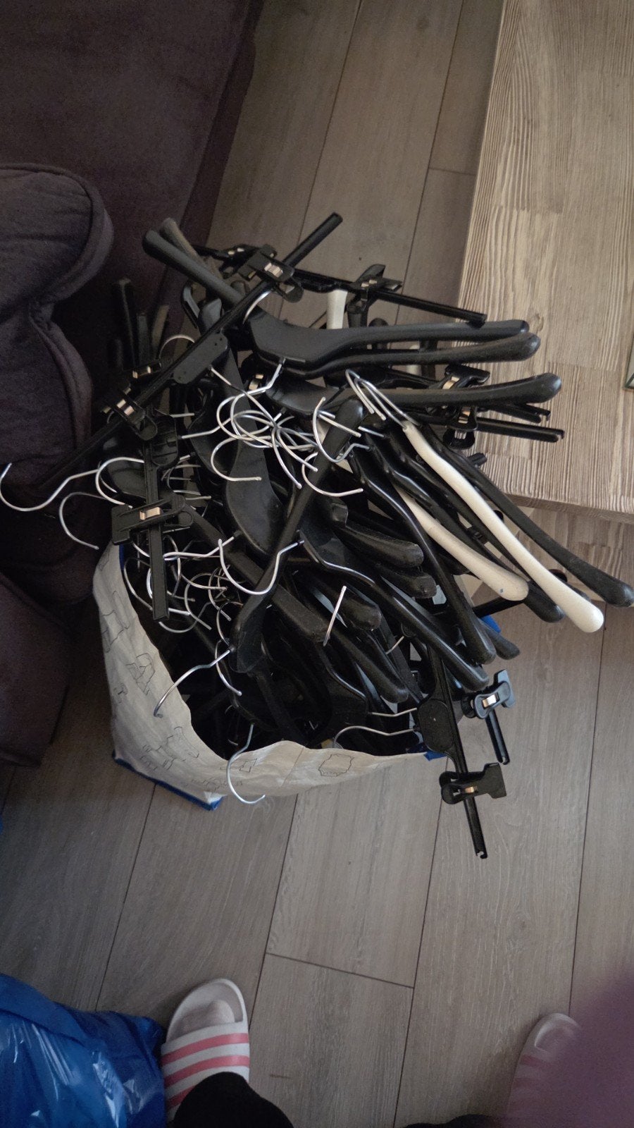 Grote partij kledinghangers, Ophalen, Gebruikt, Kunststof, Volwassenen