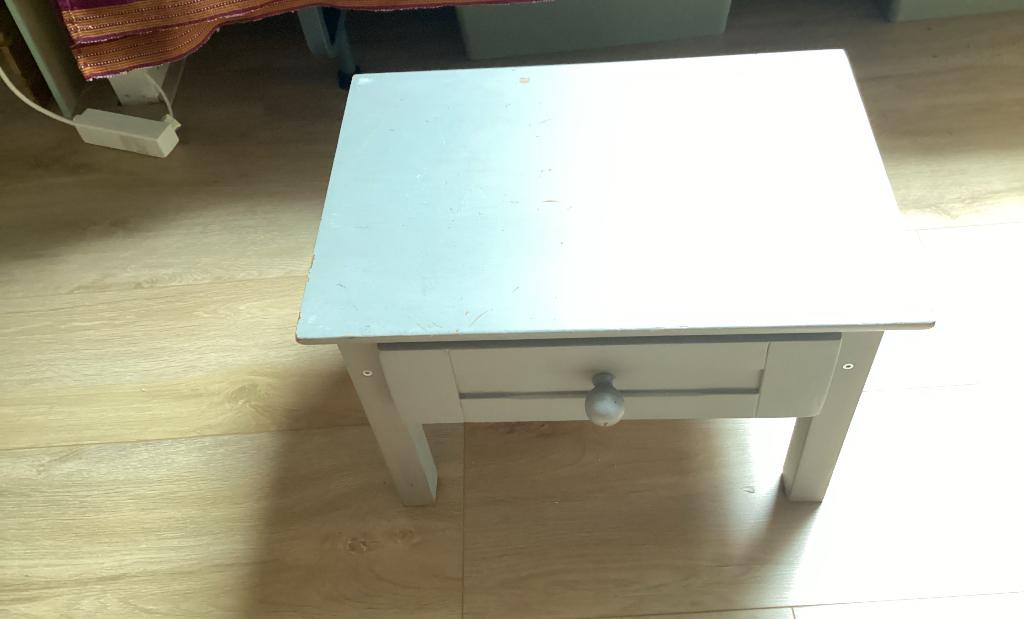 Tafeltje, Huis en Inrichting, Tafels | Bijzettafels, Ophalen, Minder dan 45 cm, Minder dan 55 cm, Gebruikt