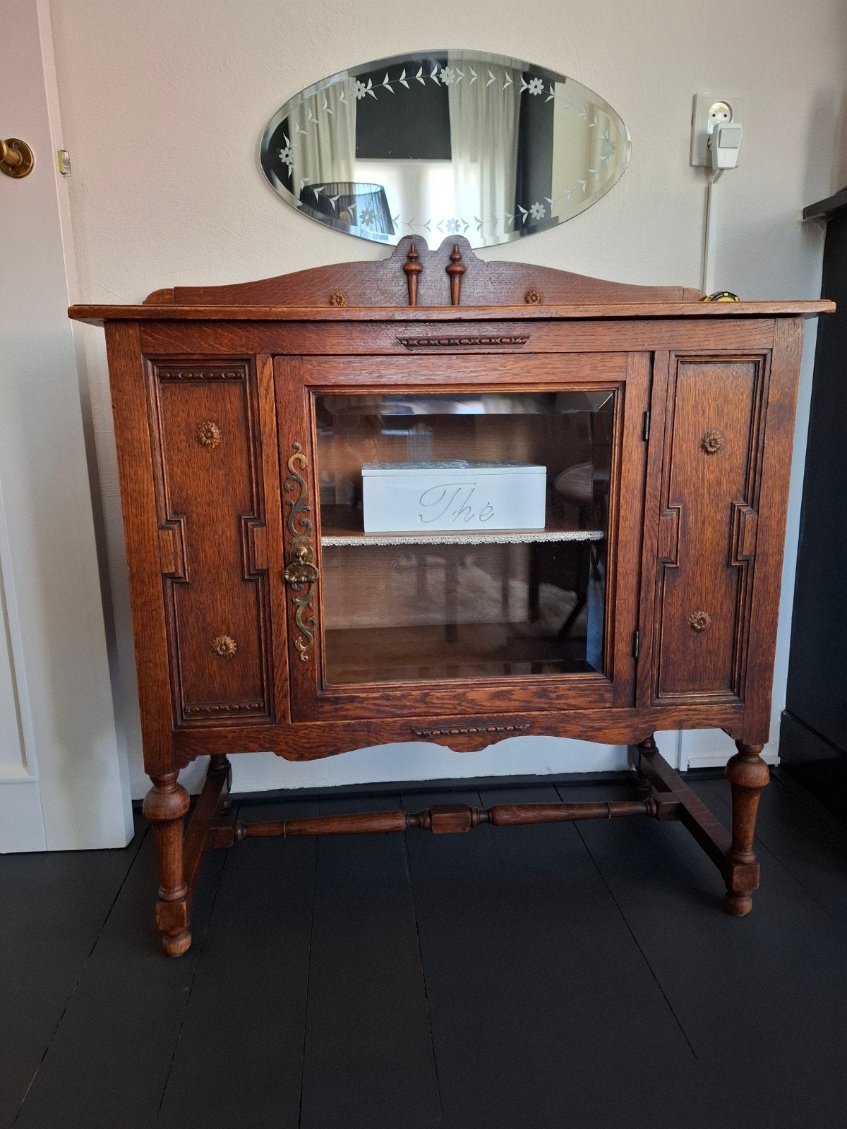 Antiek theekastje massief hout met glas, Ophalen