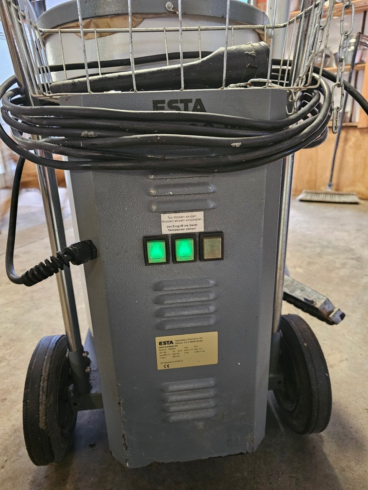 Industriële grote stofzuiger., Witgoed en Apparatuur, Stofzuigers, Ophalen, Zo goed als nieuw, 2000 watt of meer