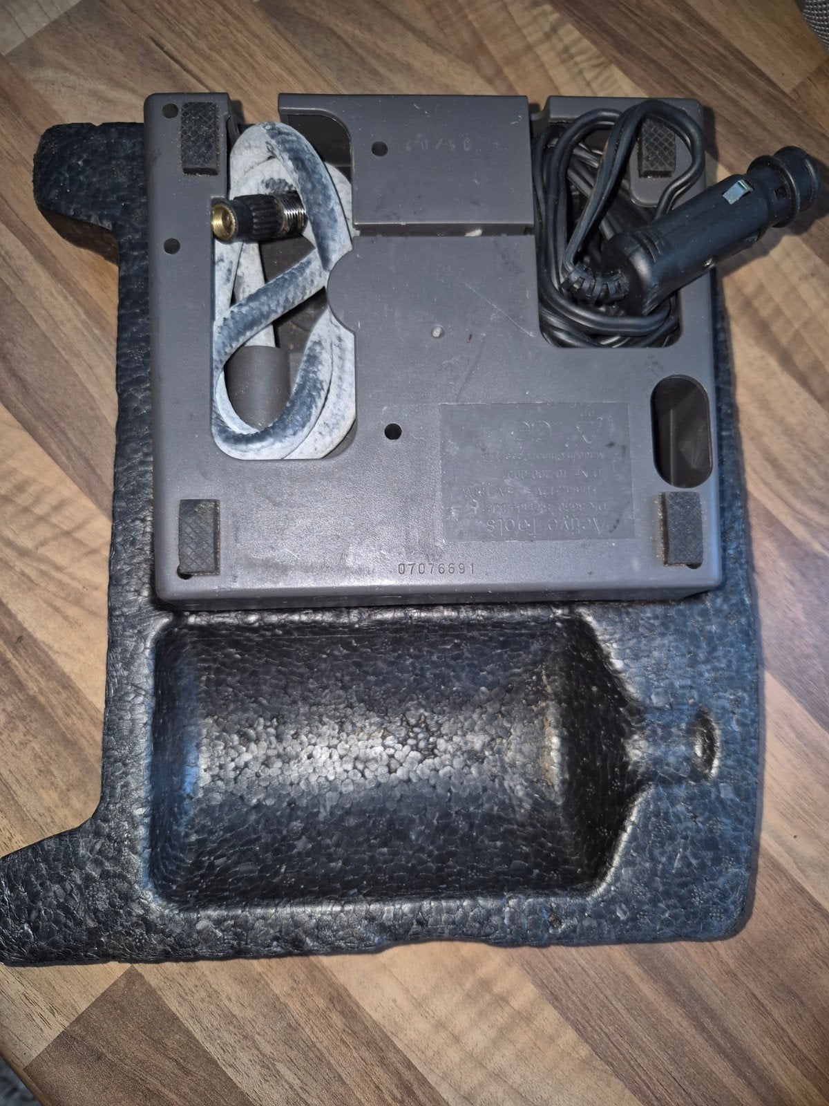 Banden reparatieset vw, audio, soda en seat., Ophalen, Zo goed als nieuw